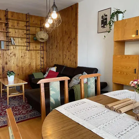 Nosztalgia Apartman Apartmán *