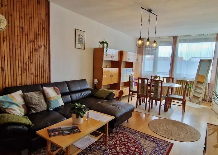 Nosztalgia Apartman 维斯普雷姆