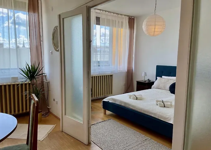 公寓 Nosztalgia Apartman